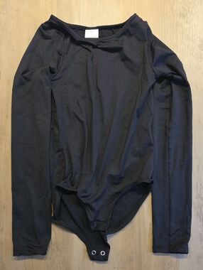 Zara Black Gurls's Long-Sleeve Bodysuit Tee